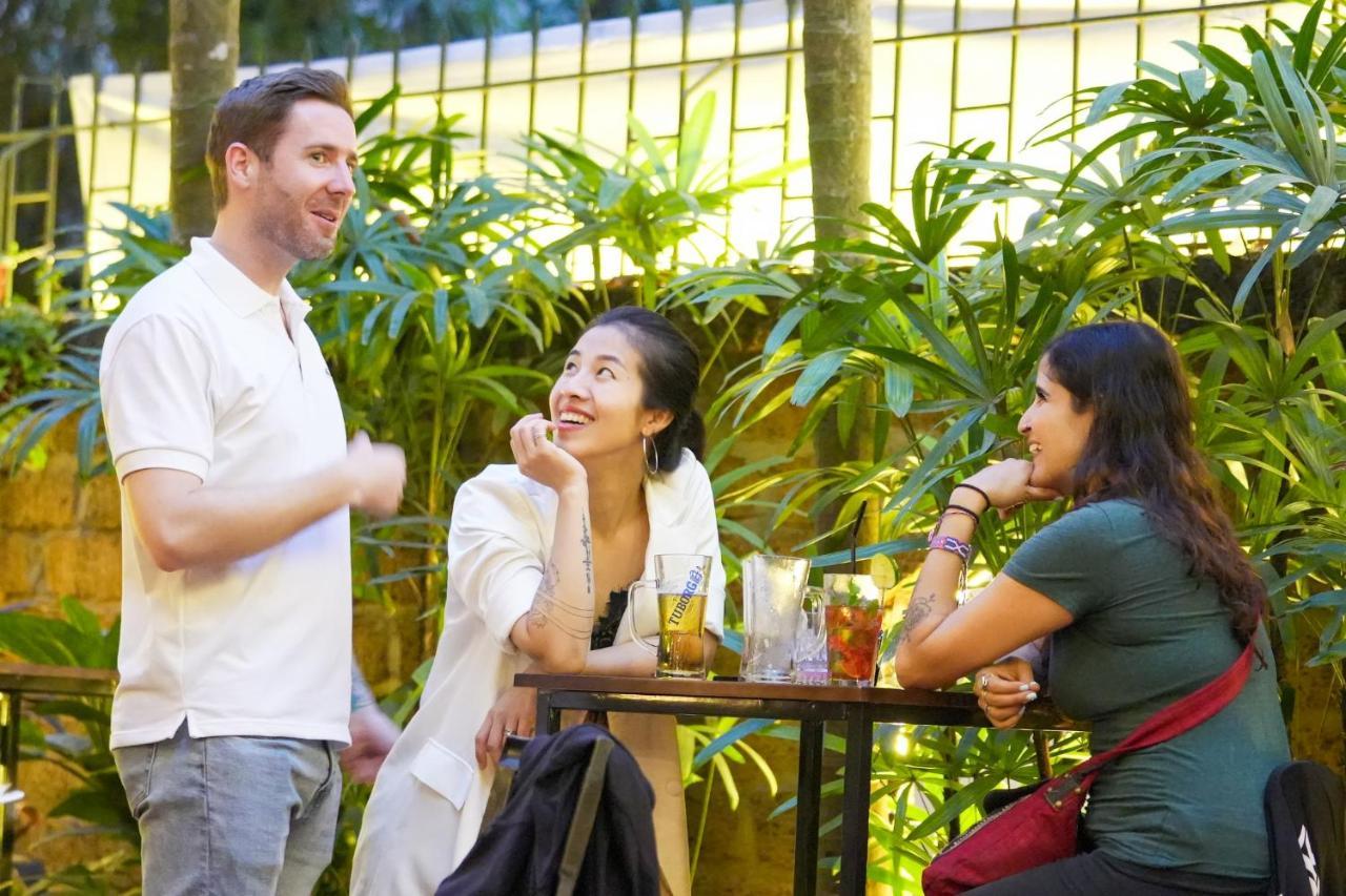 Musketeers Guest House Hanoi Exterior photo