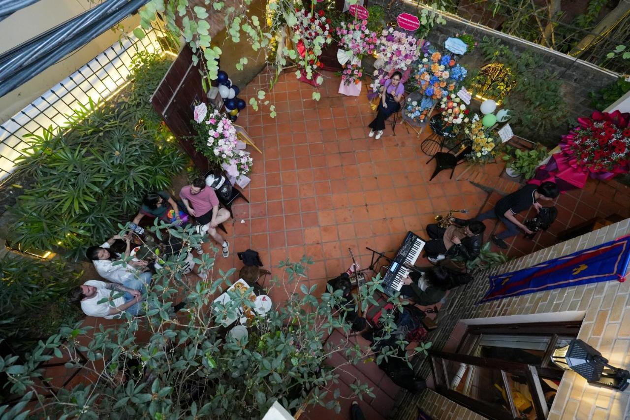 Musketeers Guest House Hanoi Exterior photo