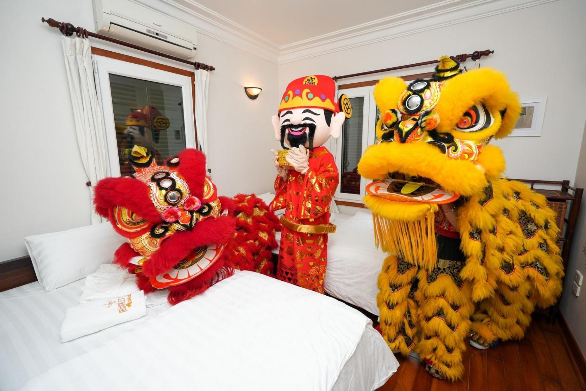 Musketeers Guest House Hanoi Exterior photo